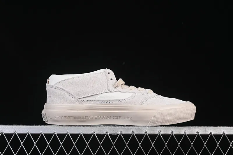 All categories Vans Vans series Vans Mid Vans China Vans Half Cab 33 Vans official retro casual simple versatile skateboard shoes VN000EFY7VJ